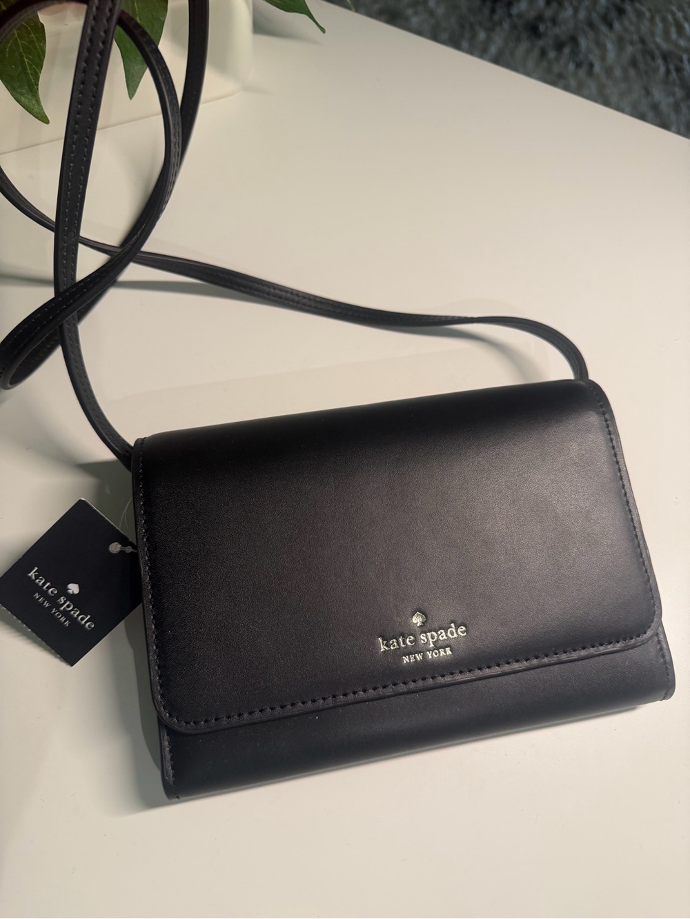 kate spade Black Smooth Leather Crossbody Wallet